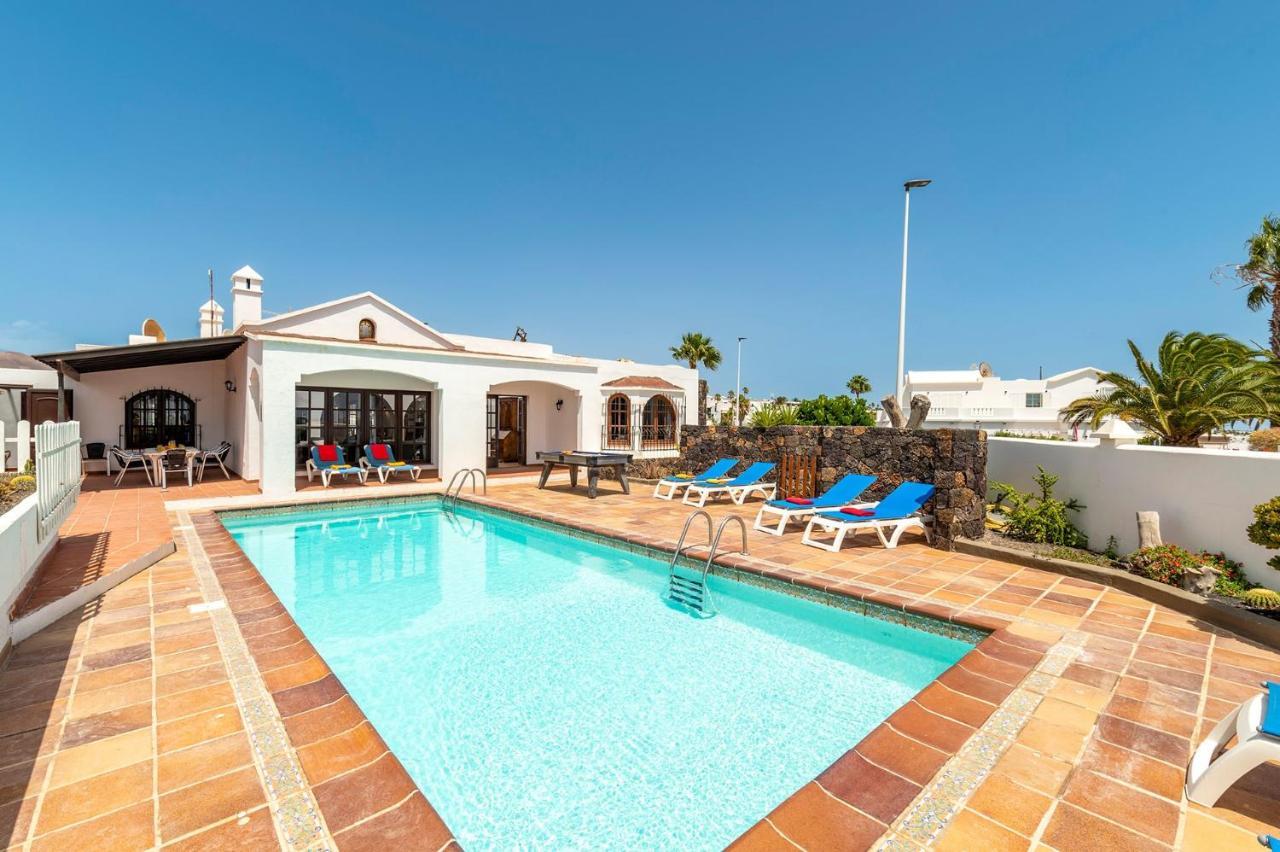 Villa Nikki By Villa Plus Puerto del Carmen  Eksteriør billede