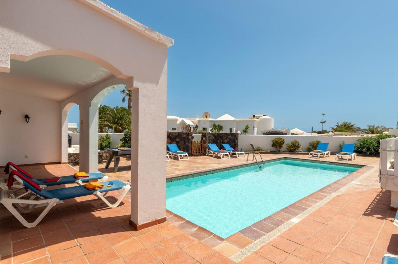 Villa Nikki By Villa Plus Puerto del Carmen  Eksteriør billede