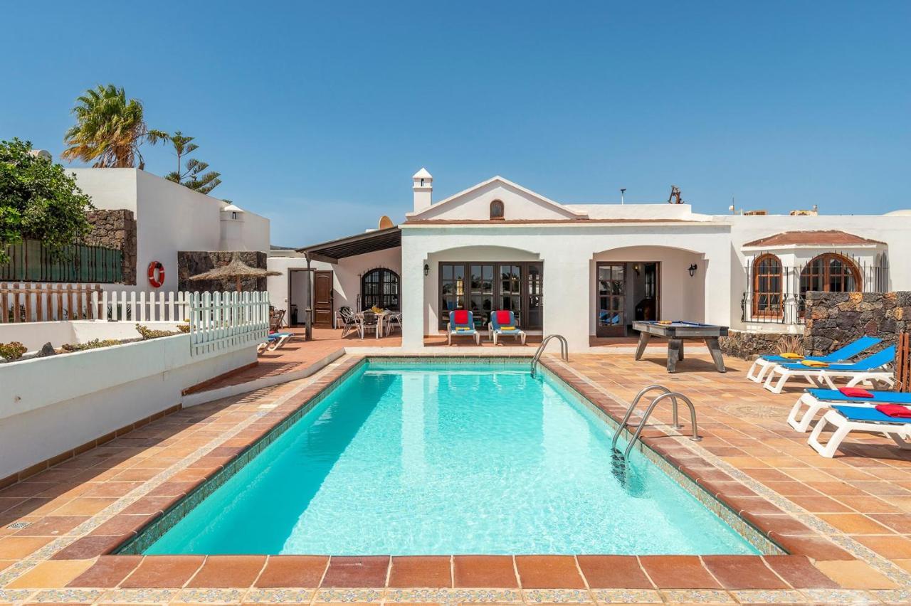 Villa Nikki By Villa Plus Puerto del Carmen  Eksteriør billede
