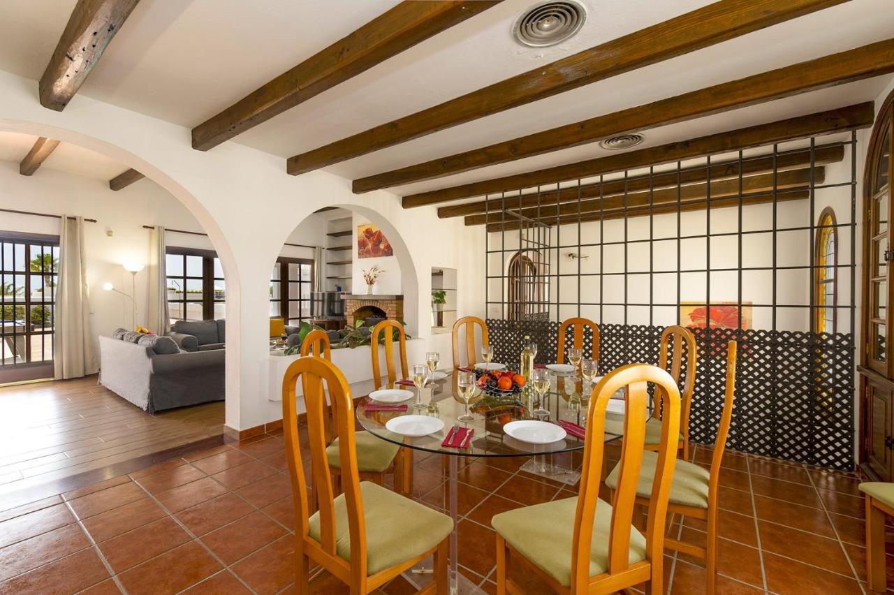 Villa Nikki By Villa Plus Puerto del Carmen  Eksteriør billede