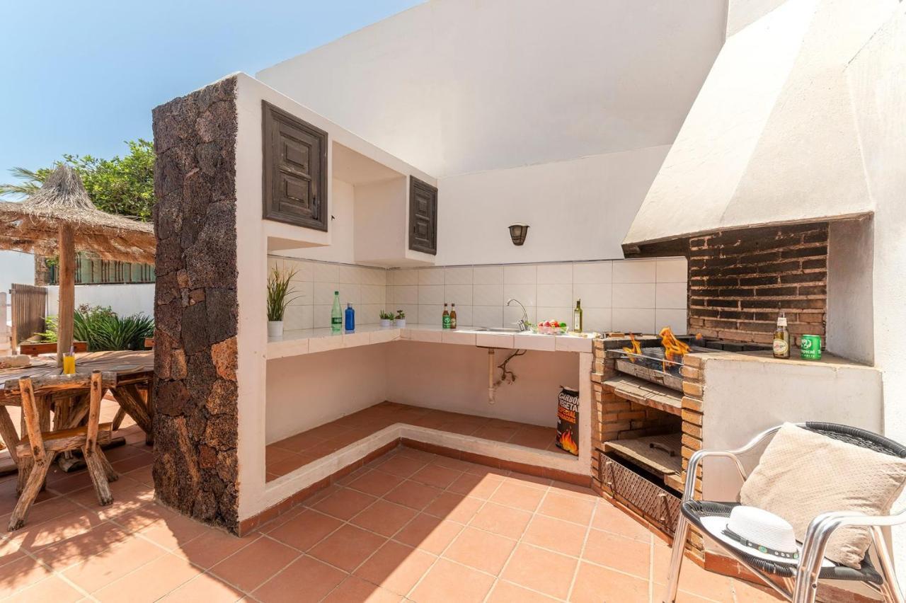 Villa Nikki By Villa Plus Puerto del Carmen  Eksteriør billede