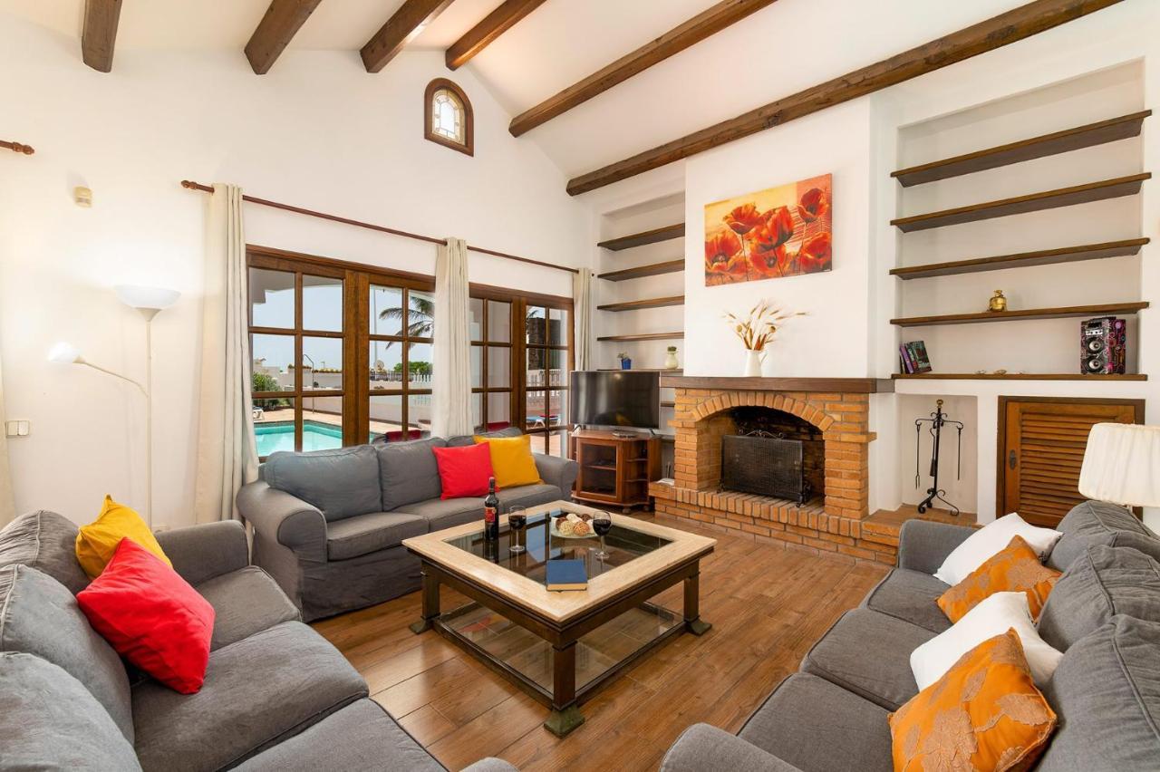 Villa Nikki By Villa Plus Puerto del Carmen  Eksteriør billede